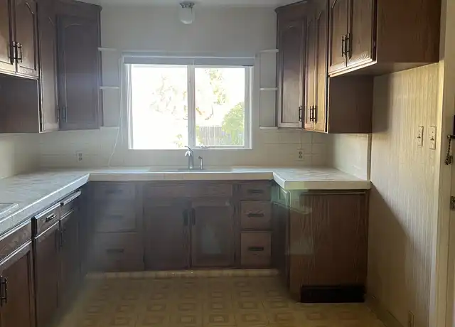 Property at 905 Main St, Roseville, CA, 95678, 3 beds, 2 baths, [object Object]