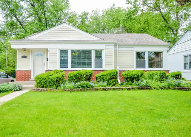 Property at 812 Highland Ave, Glen Ellyn, IL, 60137, 3 beds, 2 baths, [object Object]