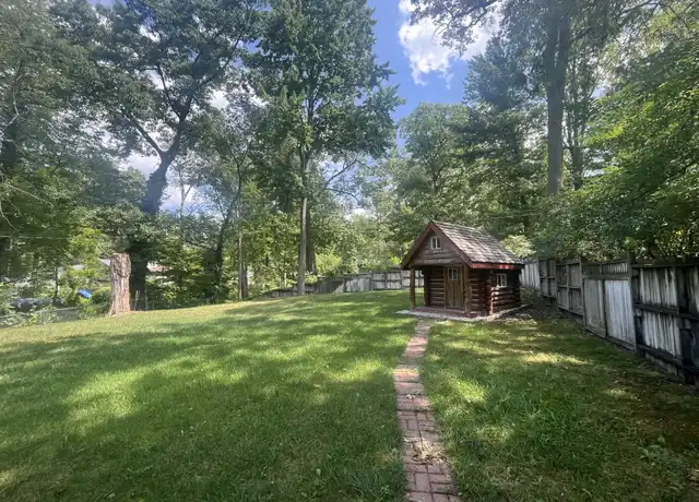 Property at 868 Carlton St, Muskegon, MI, 49442, 2 beds, 1 bath, [object Object]
