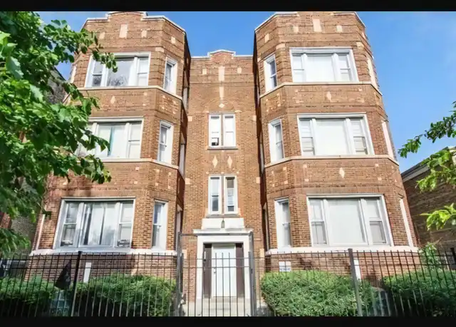 Property at 7935 S Wood St Unit 3S, Chicago, IL, 60620, 2 beds, 1 bath, [object Object]