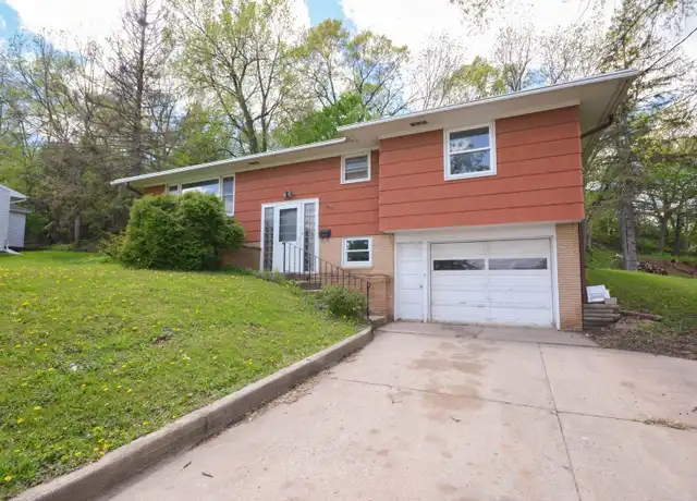 Property at 1809 1st Ave SW, Rochester, MN, 55902, 3 beds, 1 bath, [object Object]