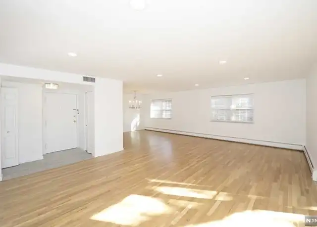 Property at 20-30 Ridge Rd Unit B14, Ridgewood, NJ, 07450, 2 beds, 2 baths, [object Object]