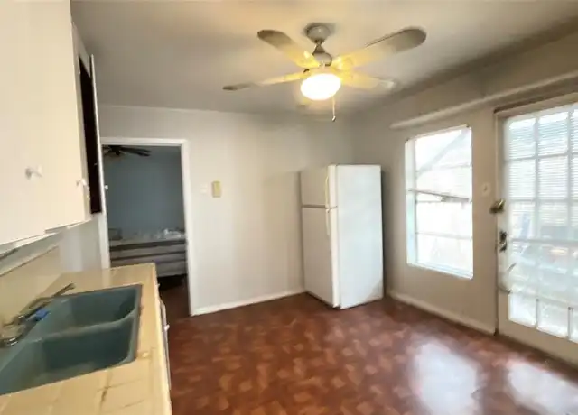 Property at 1526 Yale St Unit 2, Houston, TX, 77008, 1 bed, 1 bath, [object Object]