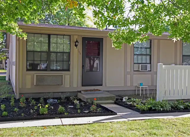Property at 103 Cheshire Dr, Elyria, OH, 44035, 1 bed, 1 bath, [object Object]
