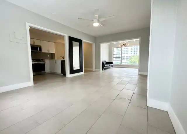 Property at 519 N Birch Rd Unit 28, Fort Lauderdale, FL, 33304, 2 beds, 2 baths, [object Object]