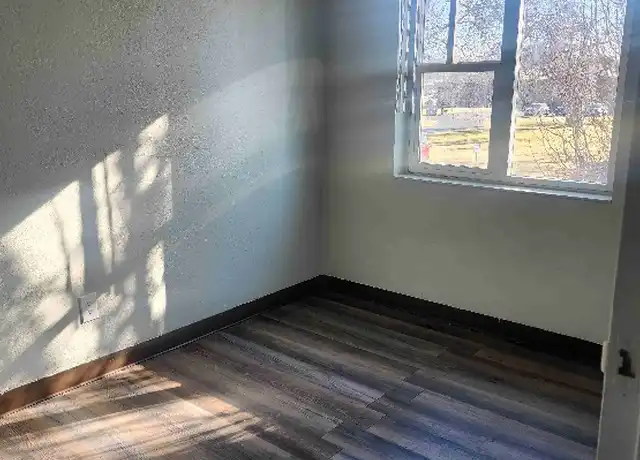 Property at 316 S Pioneer Way Unit 116, Moses Lake, WA, 98837, 1 bed, 1 bath, [object Object]