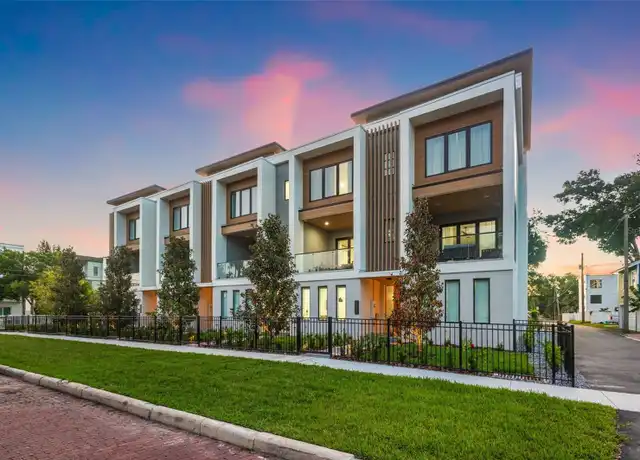 Property at 210 W Columbus Dr #9, Tampa, FL, 33602, 4 beds, 3.5 baths, [object Object]