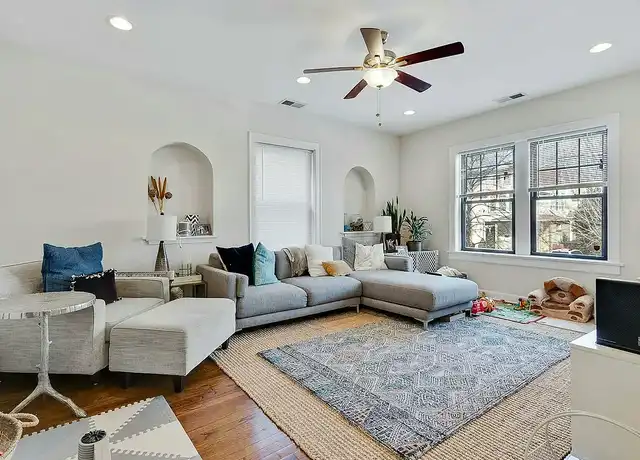 Property at 1831 W Leland Ave Unit 1, Chicago, IL, 60640, 3 beds, 2 baths, [object Object]