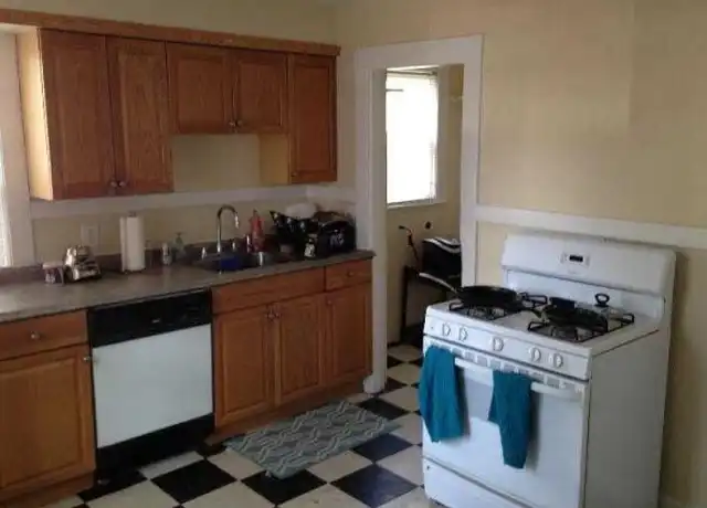Property at 68 Brooks St, Brighton, MA, 02135, 3 beds, 1 bath, [object Object]