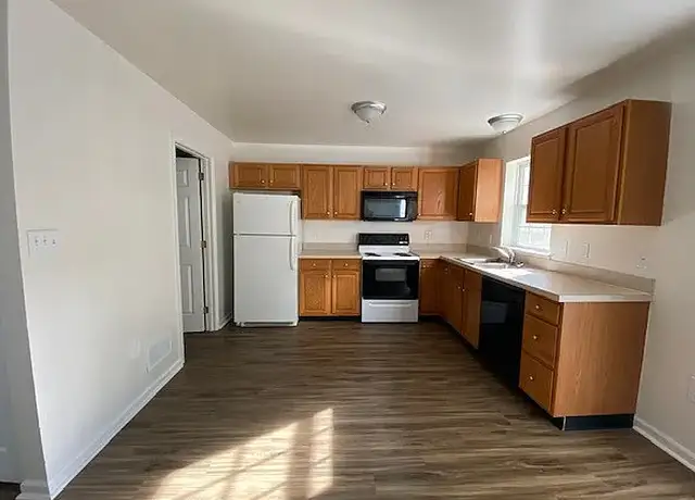 Photo of 43 Baron Dr, Lancaster, PA 17603