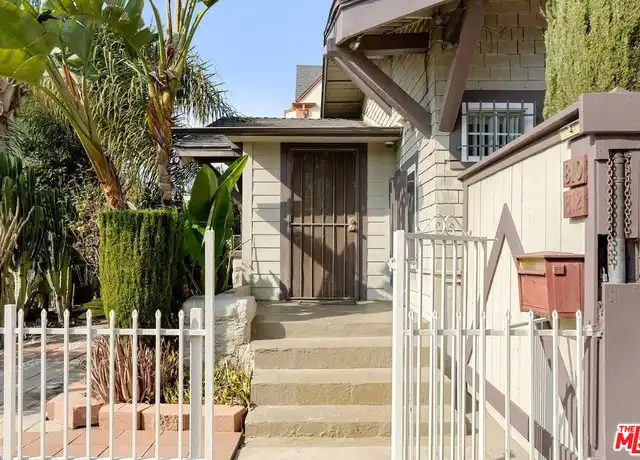 Property at 810 Gramercy Dr, Los Angeles, CA, 90005, 3 beds, 2 baths, [object Object]