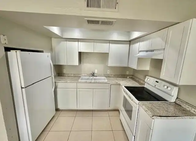 Property at 1421 E Fillmore St Unit 4, Phoenix, AZ, 85006, 2 beds, 1 bath, [object Object]