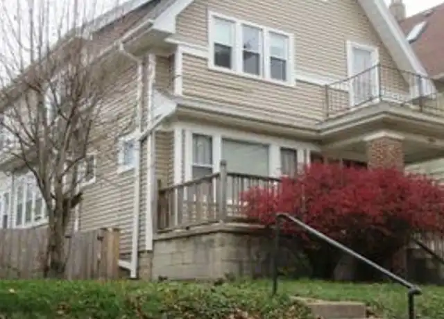 Property at 3473 N Bremen St Unit 3473 lower, Milwaukee, WI, 53212, 2 beds, 1 bath, [object Object]