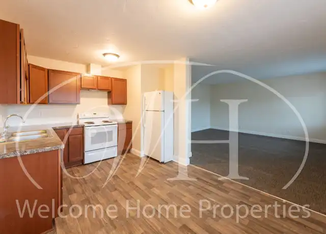 Property at 108 SE 6th St #5, College Place, WA, 99324, 2 beds, 1 bath, [object Object]