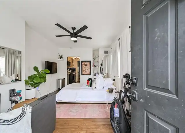 Property at 415 Fairview St Unit 3, Houston, TX, 77006, 1 bed, 1 bath, [object Object]