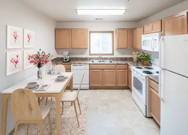 Property at Highland Meadows - 2202 Gregg Rd, Bellevue, NE, 68123, 1-2 bed, 1-2 bath, Contact for Price