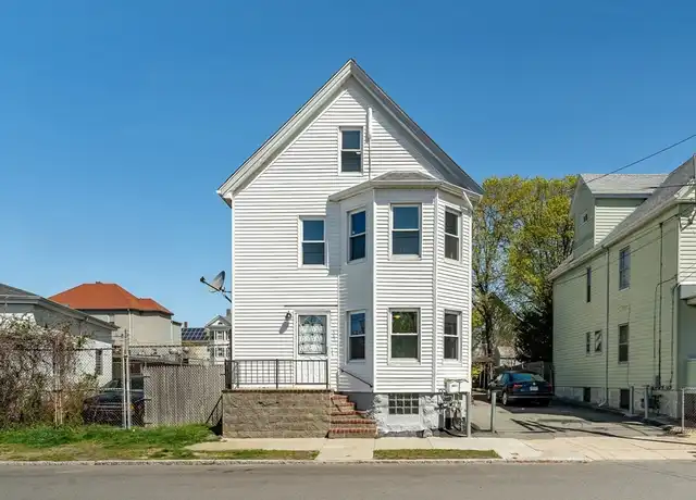 Property at 361 Davis St Unit 2, New Bedford, MA, 02746, 4 beds, 1 bath, [object Object]