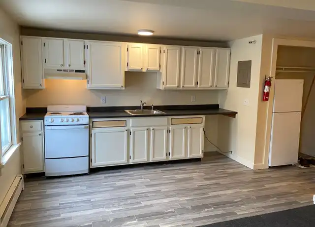 Property at 24-26 Main St Unit 202, Winooski, VT, 05404, 1 bed, 1 bath, [object Object]