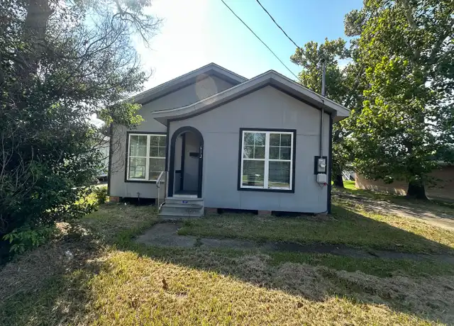Property at 612 Armstrong St, Lake Charles, LA, 70615, 4 beds, 2 baths, [object Object]