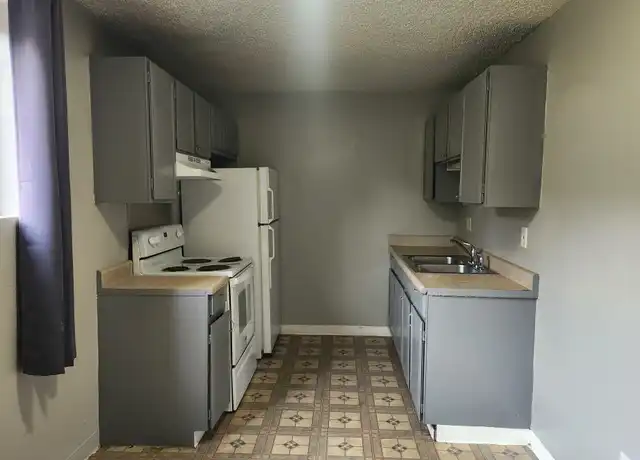 Property at 1908 Clinton St Unit 102, Aurora, CO, 80010, 1 bed, 1 bath, [object Object]