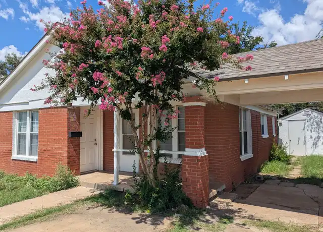 Property at 1908 27th St, Lubbock, TX, 79411, 3 beds, 2 baths, [object Object]