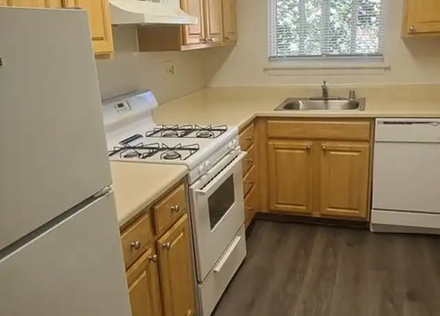 Property at 4601 Pen Lucy Rd Unit 4716-B, Baltimore, MD, 21229, 3 beds, 2 baths, [object Object]