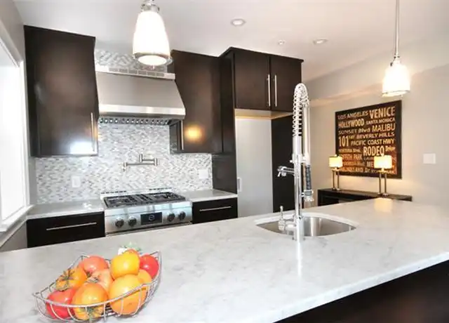 Property at 9 N Margin St #2, Boston, MA, 02113, 1 bed, 1 bath, [object Object]