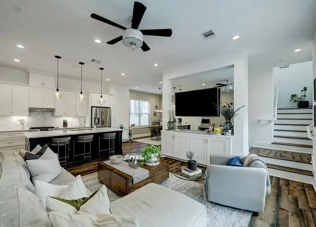 Property at 4214 Eli St Unit B, Houston, TX, 77007, 3 beds, 3.5 baths, [object Object]
