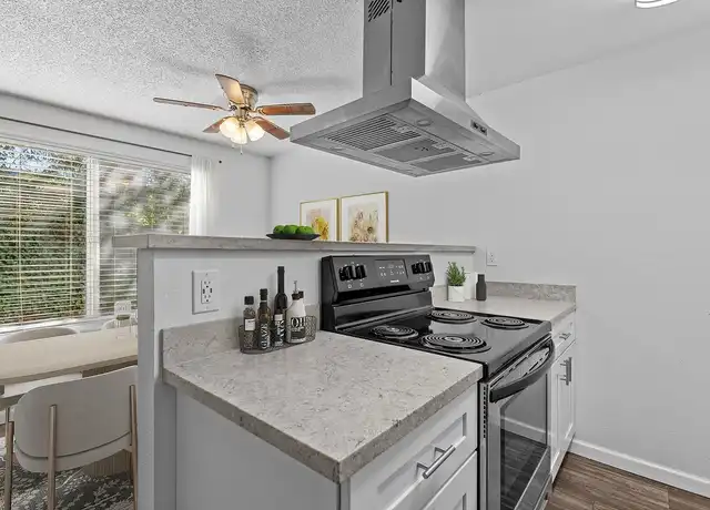 Property at 2121 Evergreen Park Dr SW, Olympia, WA, 98502, 2 beds, 1 bath, [object Object]