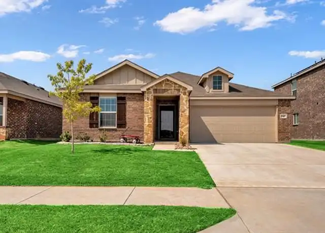 Property at 940 Paso Fino Dr, Haslet, TX, 76052, 3 beds, 2 baths, [object Object]