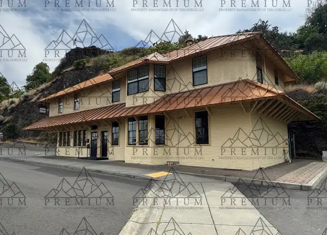 Property at 1006 E 2nd St Unit 3, The Dalles, OR, 97058, 1 bed, 1 bath, [object Object]