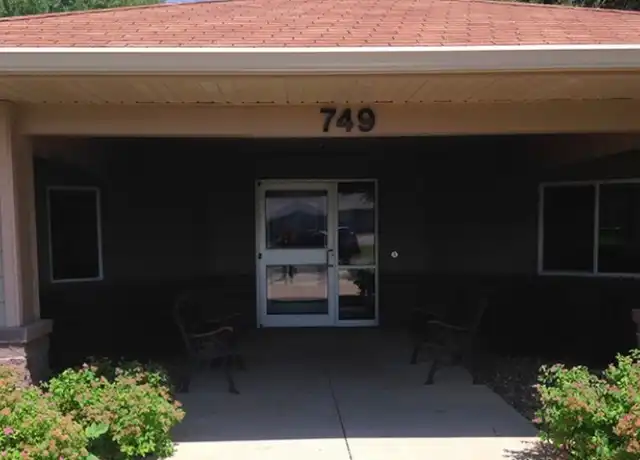 Property at 749 Streeter Dr, North Sioux City, SD, 57049, 1 bed, 1 bath, [object Object]