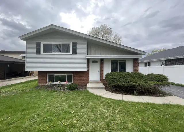 Property at 514 N Charlotte St, Lombard, IL, 60148, 3 beds, 1.5 baths, [object Object]