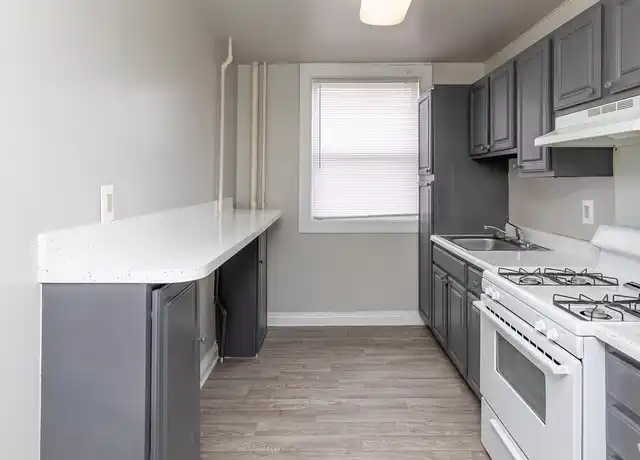 Property at Oaklee Village Apartments - 1001 Arion Park Rd, Baltimore, MD, 21229, 1 bed, 1 bath, [object Object]