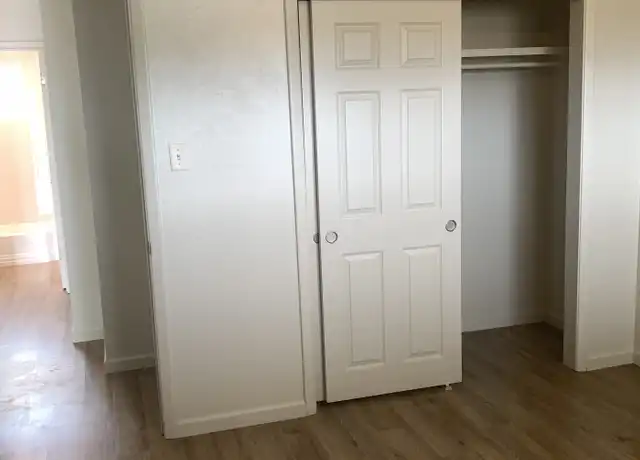 Property at 1624 Carlisle Blvd NE, Albuquerque, NM, 87110, 2 beds, 1 bath, [object Object]