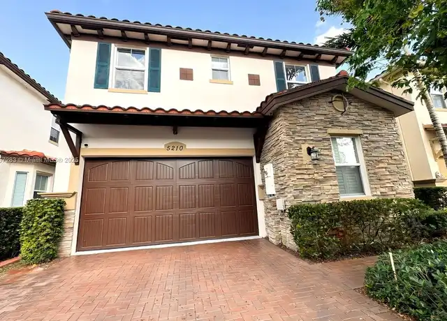 Property at 5210 Golden Eagle Ter, Davie, FL, 33314, 5 beds, 3 baths, [object Object]