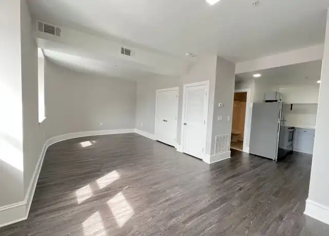 Property at 306 W Franklin St Unit 701, Baltimore, MD, 21201, 1 bed, 1 bath, [object Object]