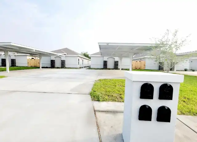 Property at 1917 Davenport St Unit 2, Weslaco, TX, 78596, 3 beds, 2 baths, [object Object]