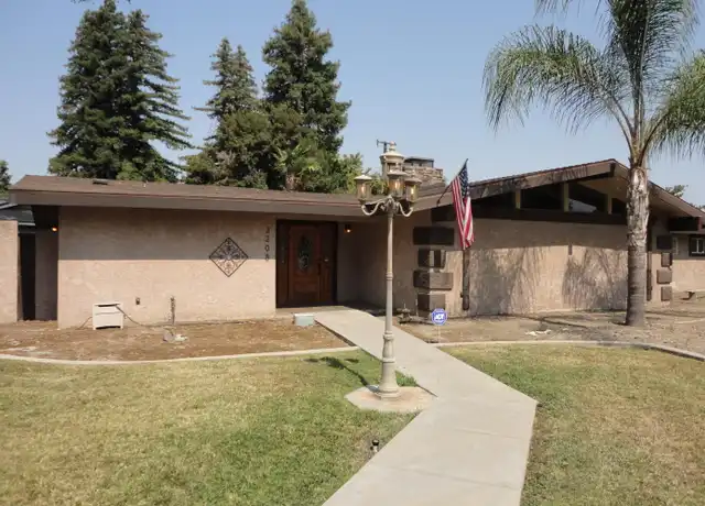 Property at 3208 W Royal Oaks Dr, Visalia, CA, 93277, 4 beds, 2 baths, [object Object]