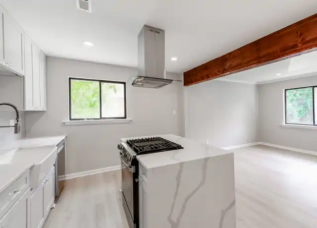 Property at 4925 Springview Rd, Charlotte, NC, 28213, 3 beds, 2 baths, [object Object]