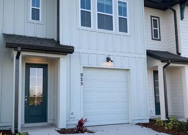 Property at 925 Conch Rd, Davenport, FL, 33896, 3 beds, 2.5 baths, [object Object]