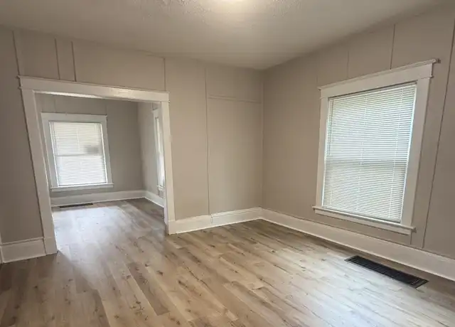 Property at 831 N Church St Unit 2, Kalamazoo, MI, 49007, 3 beds, 1 bath, [object Object]