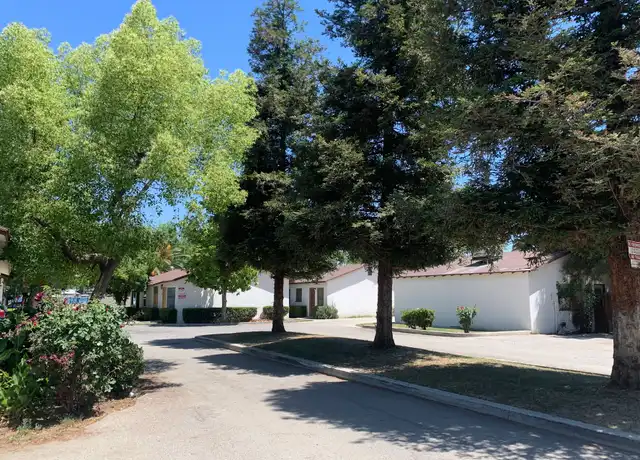 Property at 824 Roberts Ln Unit 16, Bakersfield, CA, 93308, 2 beds, 1 bath, [object Object]