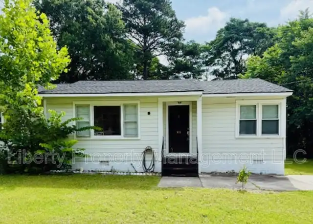 Property at 815 Poplar Dr, Fayetteville, NC, 28304, 3 beds, 1 bath, [object Object]