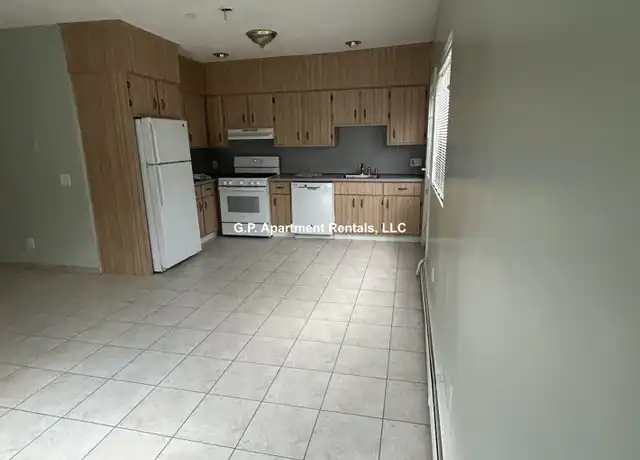 Property at 30 Courtland St Unit 2, Everett, MA, 02149, 2 beds, 1 bath, [object Object]