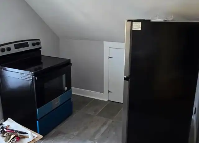 Property at 42 Farrington St, Newburgh, NY, 12550, 1 bed, 1 bath, [object Object]