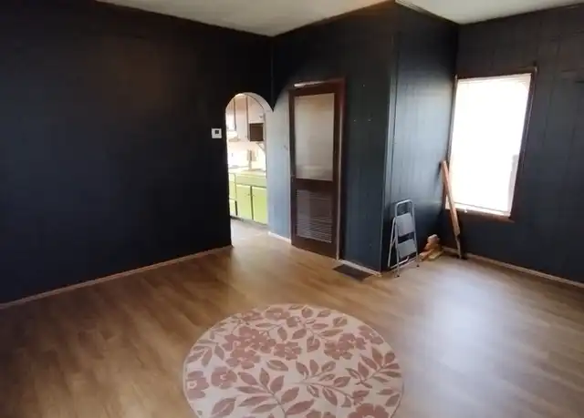 Property at 226 Beaver Ave NE Unit C, New Philadelphia, OH, 44663, 1 bed, 1 bath, [object Object]