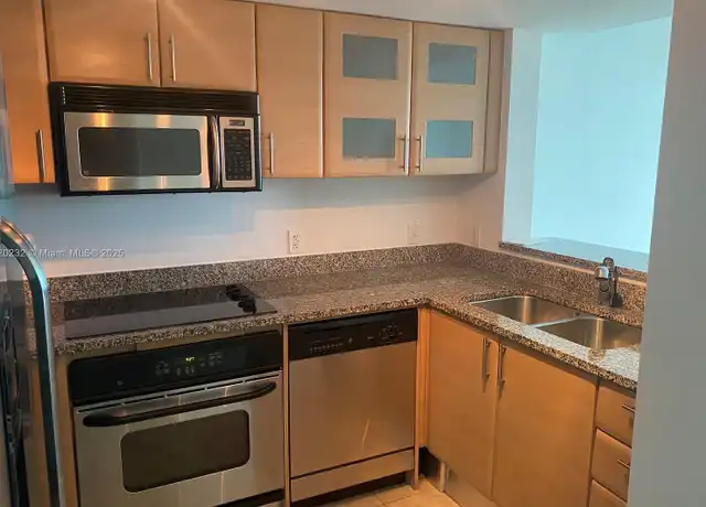 Property at 2101 Brickell Ave #2209, Miami, FL, 33129, 1 bed, 1 bath, [object Object]