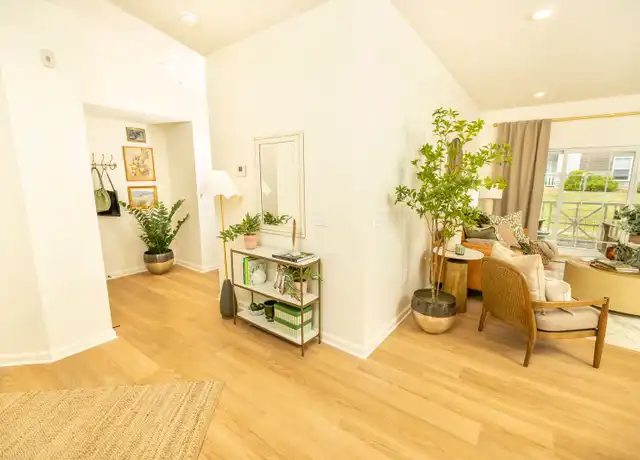 Property at 475 Misty Lee Ln Unit 204, Starkville, MS, 39759, 3 beds, 3.5 baths, [object Object]