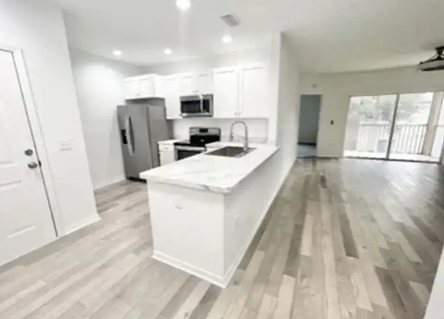 Property at 9513 Grovedale Cir #202, Riverview, FL, 33578, 3 beds, 2 baths, [object Object]